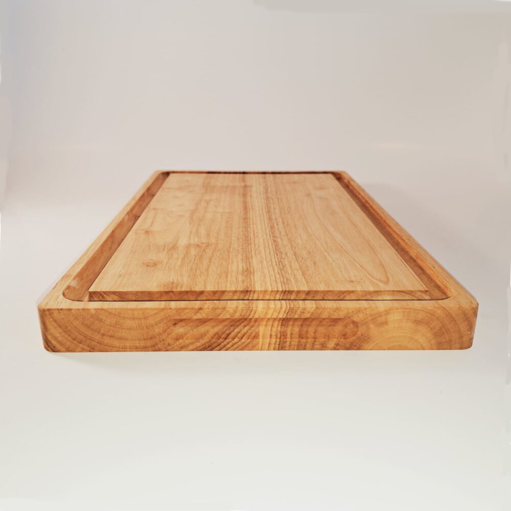 Rubberwood cutting board